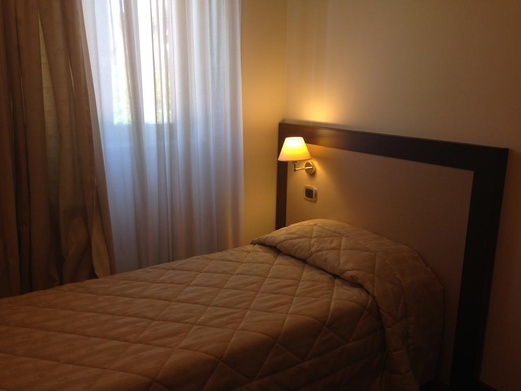 La Locanda Del Palatoraffinato Ciampino Phòng bức ảnh